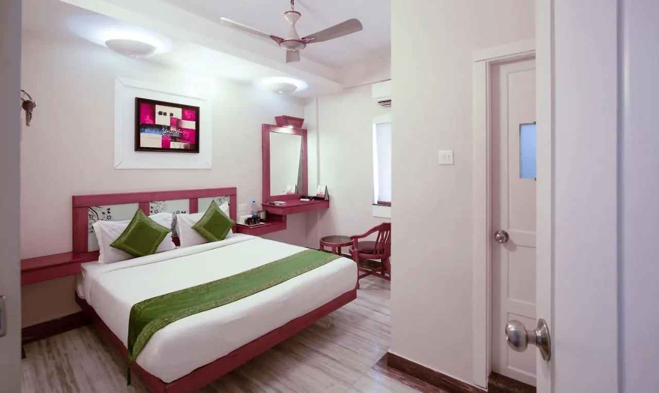 Treebo The Qasr Hotel Kochi