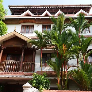 Bed & Breakfast White Rose, Kochi
